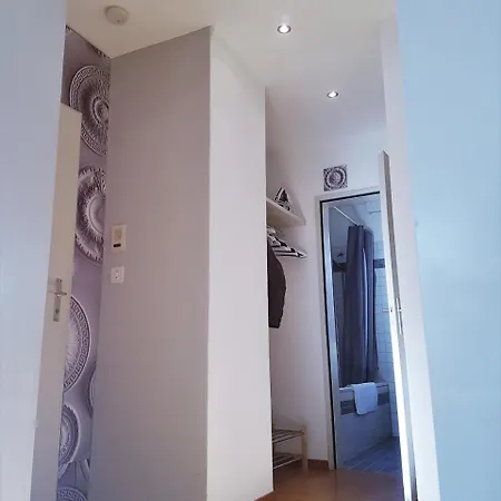 - Your Away From - With Washer, Dryer And Lots Of Space Apartamento *
