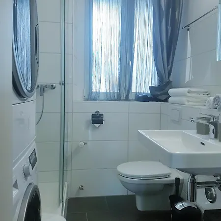 - Your Away From - With Washer, Dryer And Lots Of Space Zúrich